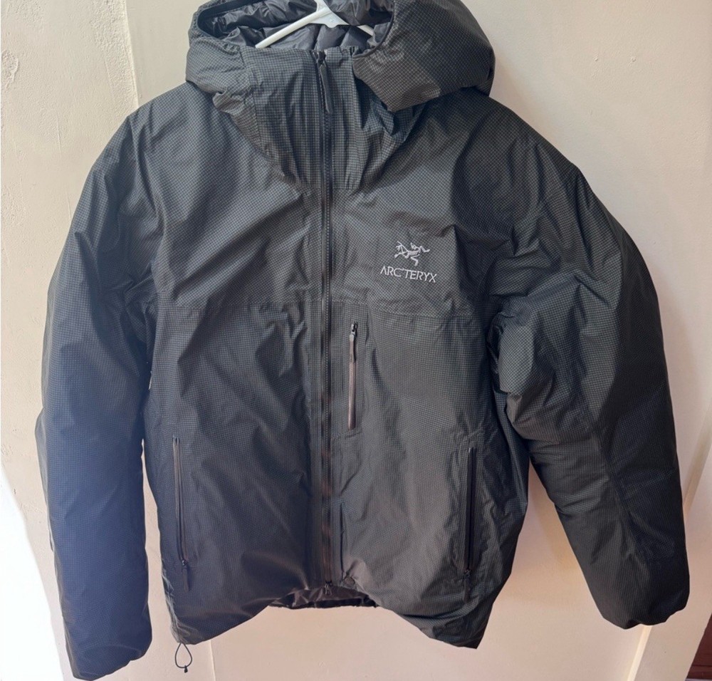 Arc’teryx Alpha Lightweight Parka - Men’s Large 04/2022