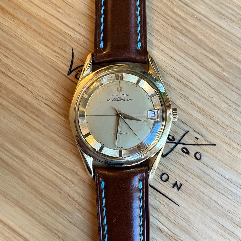 Universal Geneve, Polerouter Date, gold plated, 35mm case strap cream dial