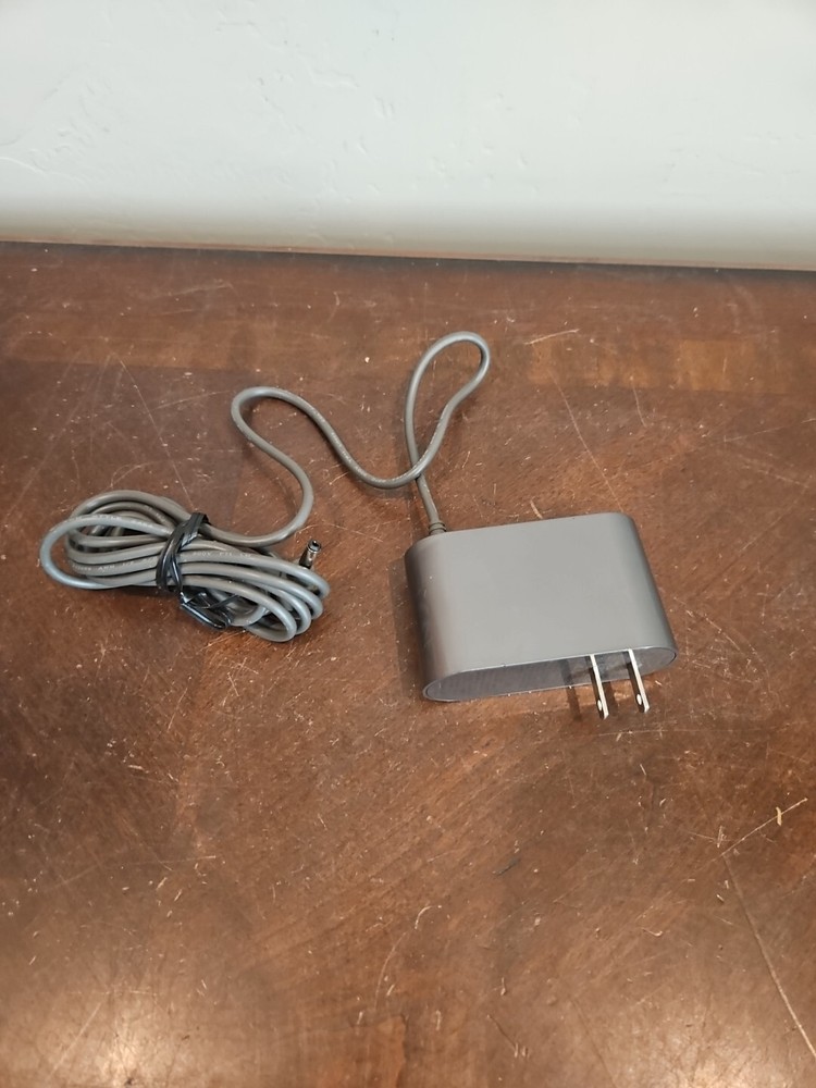 Dyson V10 V15 Cordless Vacuum Replacement Charger 30.45V 1.1AL6 Power Supply