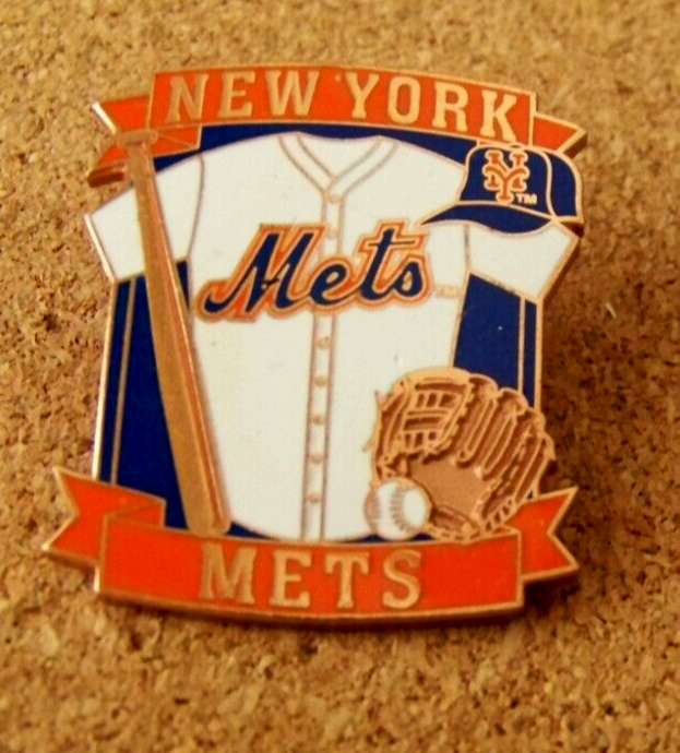 2003 NY New York Mets Equipment pin MLB copper toned base c45958