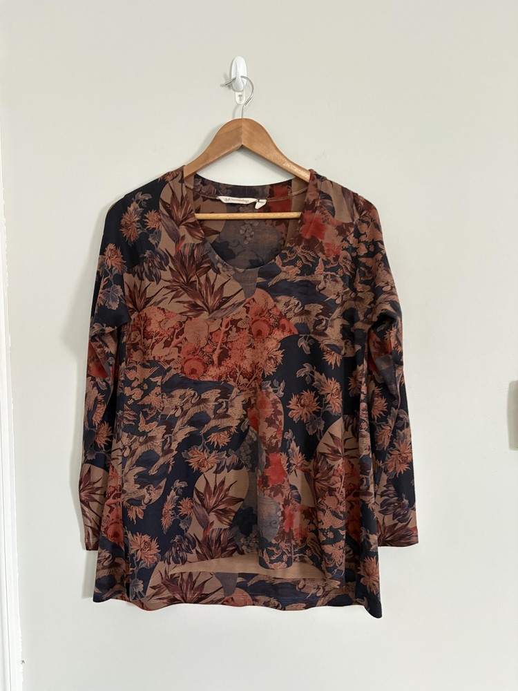 Soft Surroundings Shirt Womens Petite Small Navy Floral V-Neck Tunic Made USA