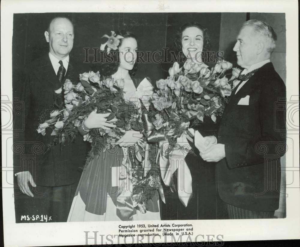 1953 Press Photo Patrice Munsel Awarded New York Metropolitan Opera Contract
