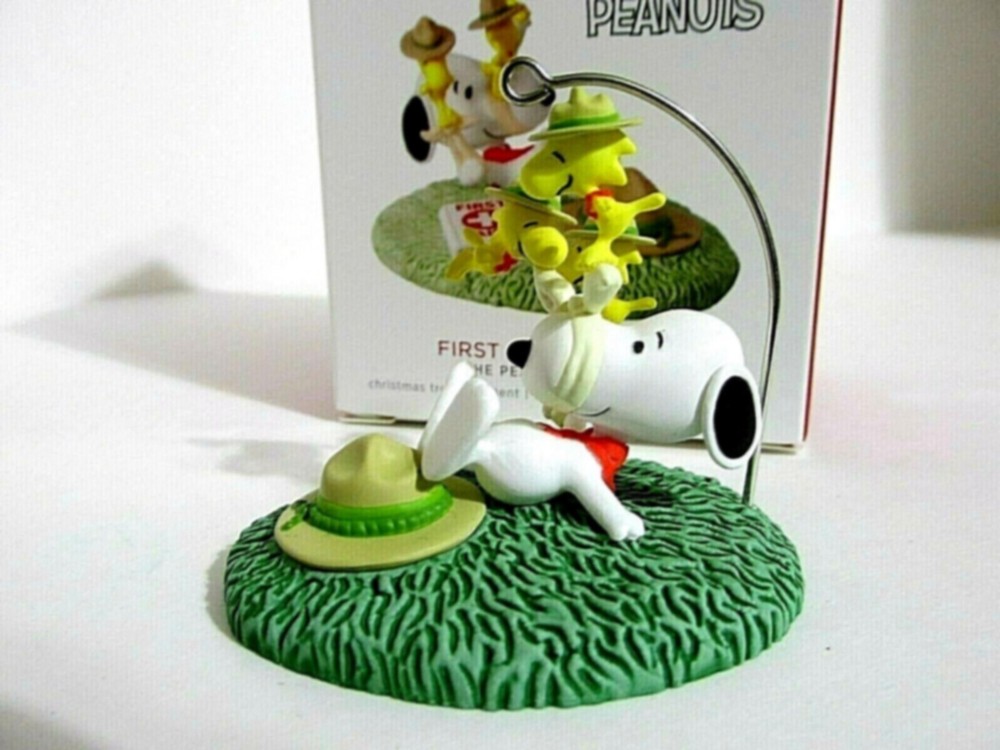 SNOOPY & CHARLIE BROWN PEANUTS HALLMARK CHRISTMAS ORNAMENT FIGURINE 2018