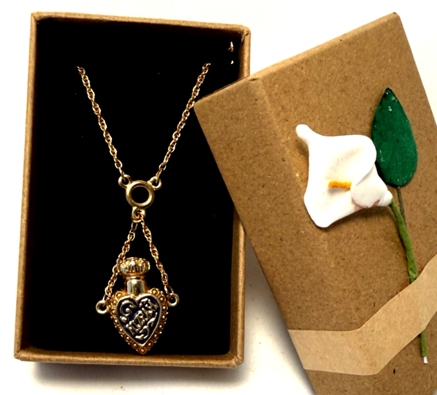 Vintage Mizpah Heart Signed Joan Rivers Gold Tone Necklace