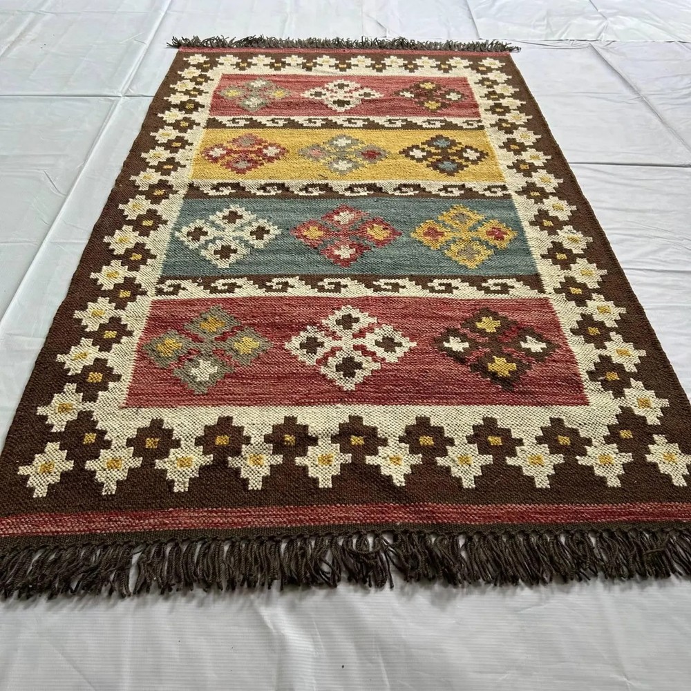 Handwoven Wool Kilim Dhurrie Rug Color Multicolor Design Custom Carpet Rug