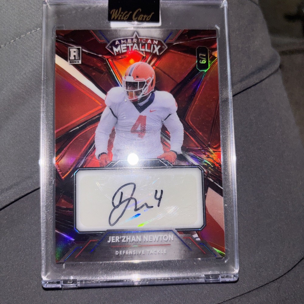 JER'ZHAN NEWTON 2023 Wild Card Auto   6/7 ROOKIE AUTO Commanders Illinois