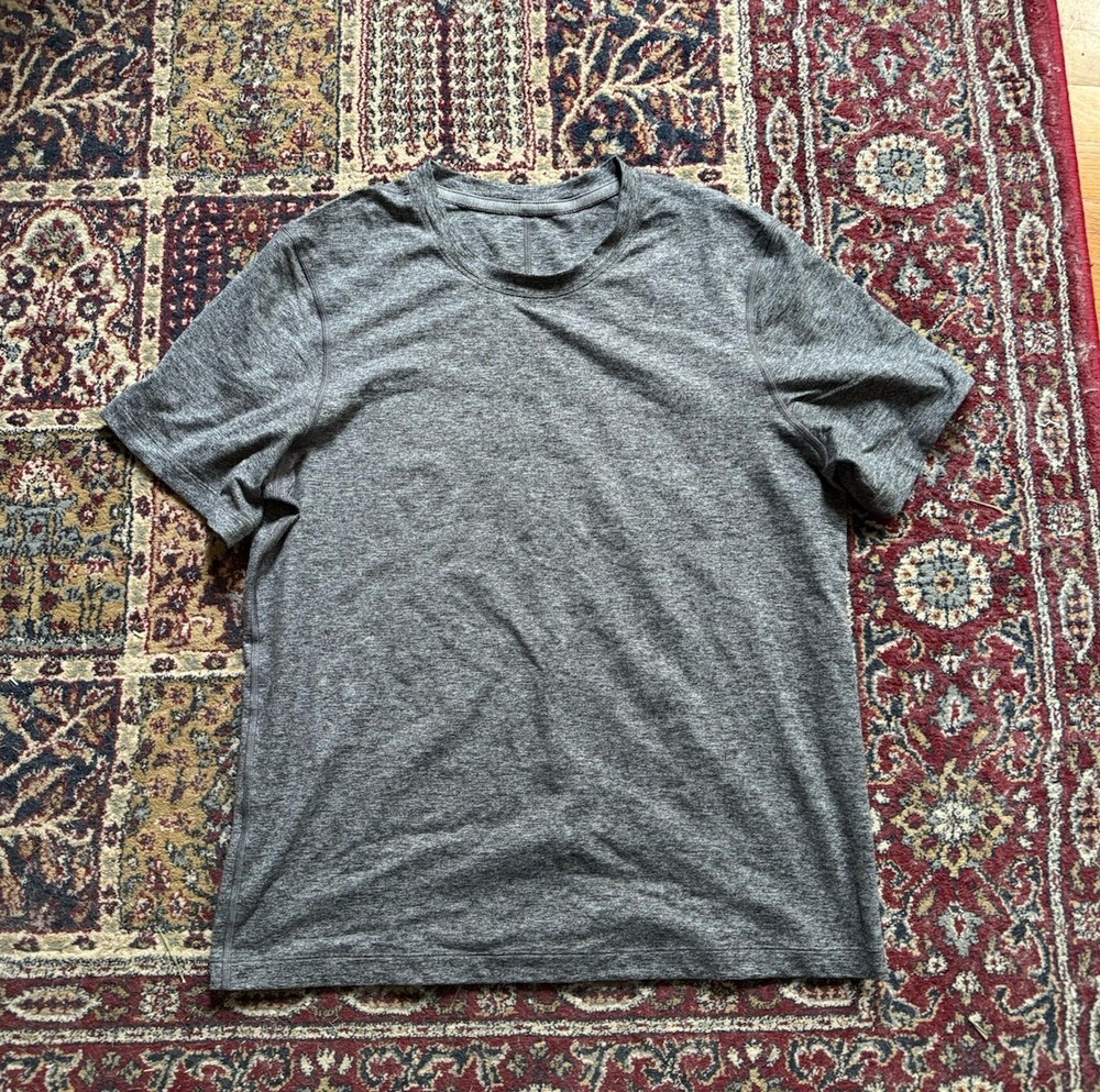 Lululemon Men’s Soft Jersey Short-Sleeve T-Shirt Medium Heathered Dark Grey