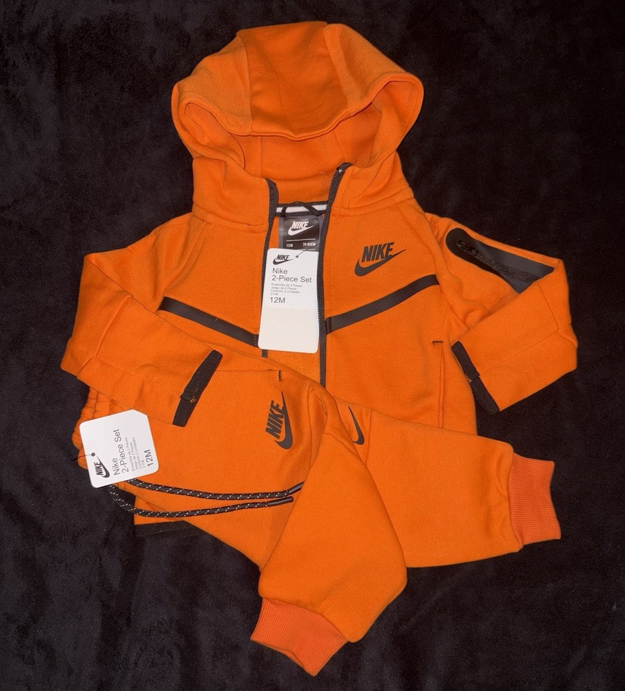 Nice Orange Kid Nike Tech Set (Size 12 Months)
