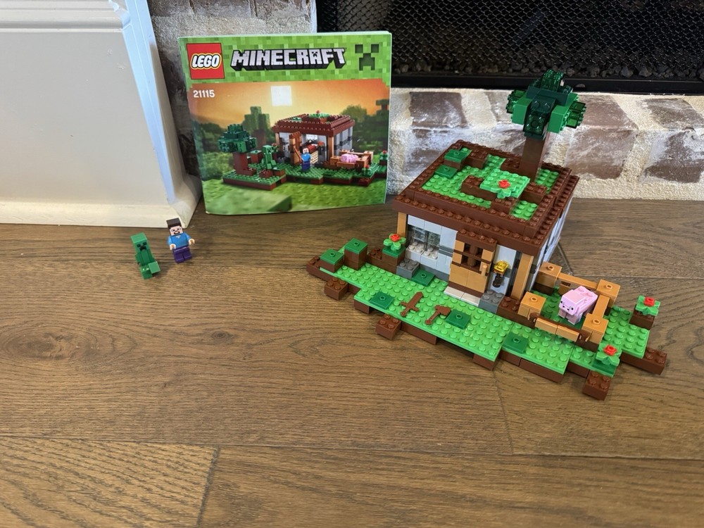 LEGO Minecraft The First Night 2014 Retired Collector Set