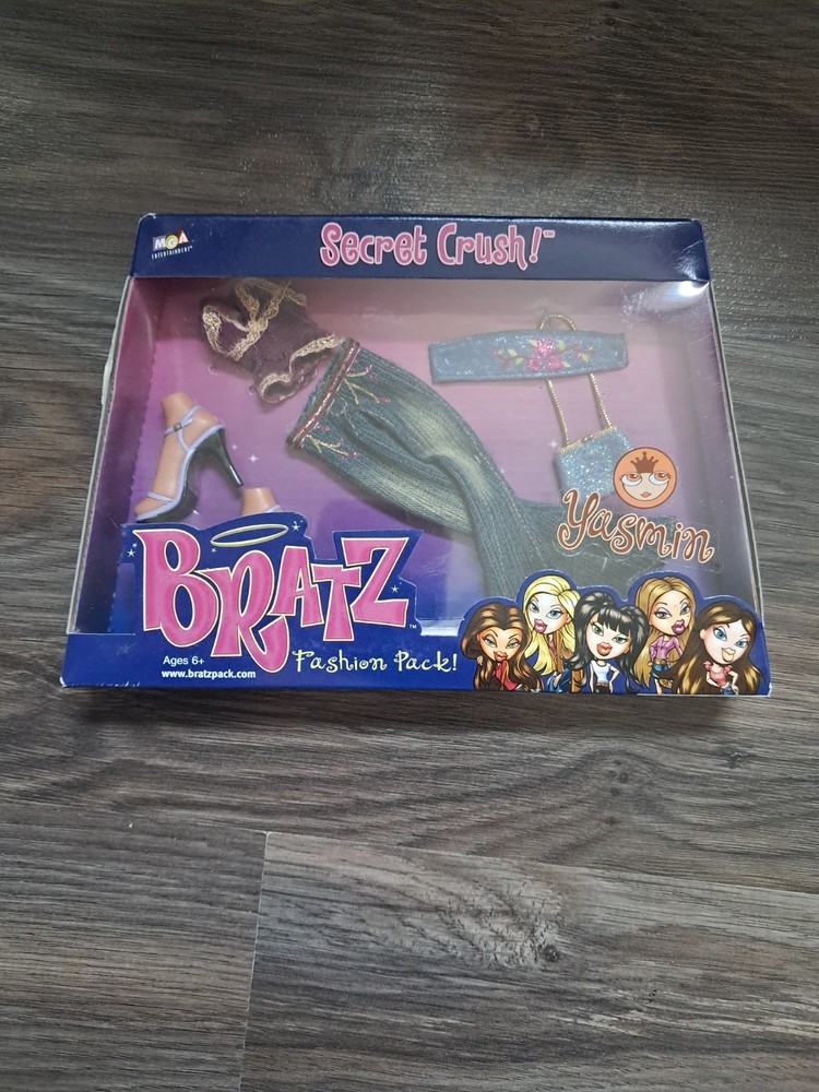 Vintage 2003 Bratz Secret Crush Yasmin Fashion Pack by MGA Brand New Sealed