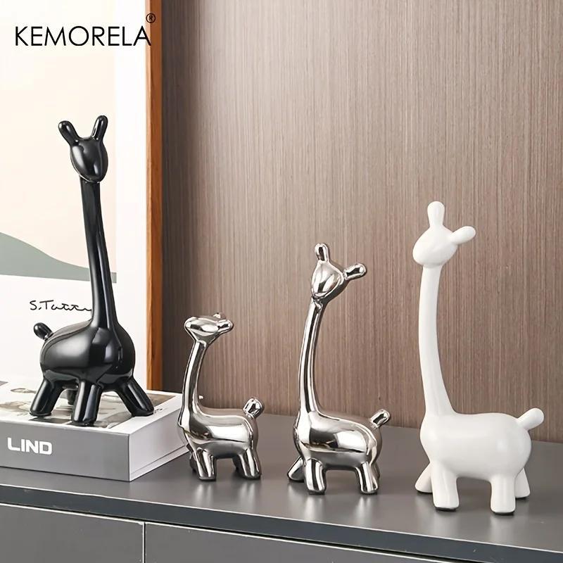 Figurine Animal Giraffe 3  Resin Multicolor Small Carved Modern Solid Free Stand