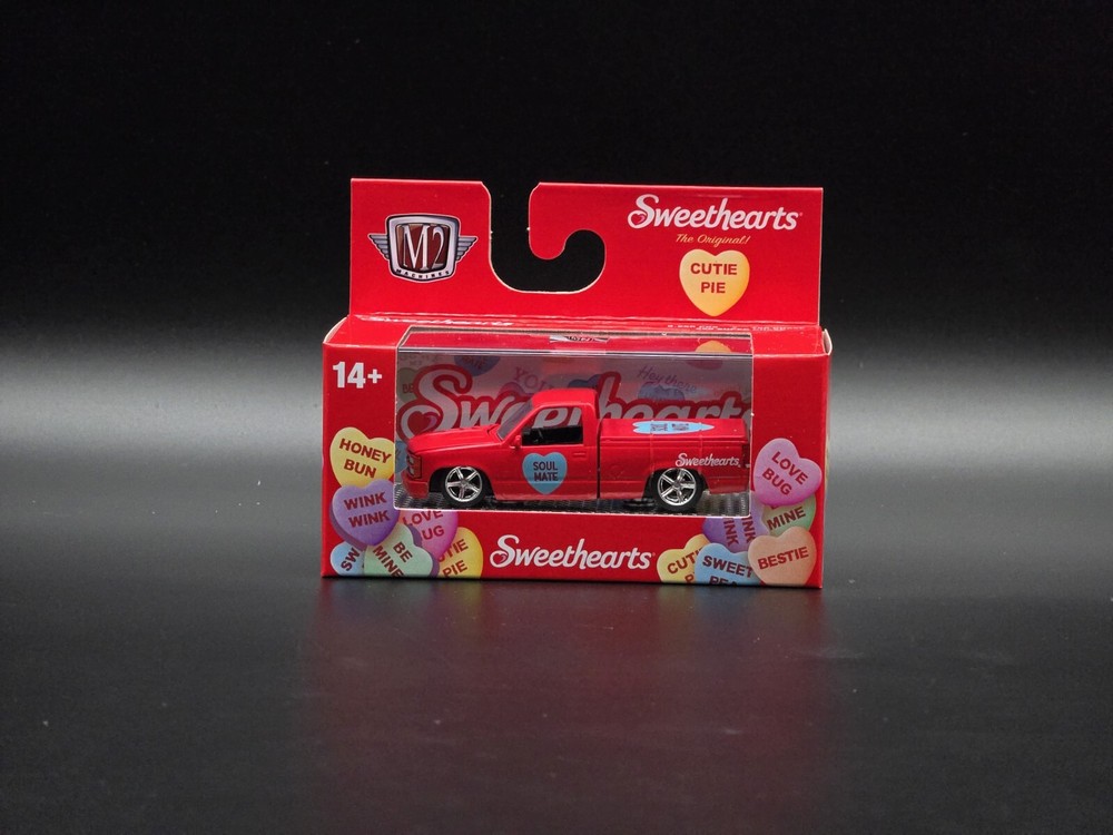 NEW 2025 M2 Machines Sweethearts 1992 CHEVROLET C1500 SS 454 WMTS22