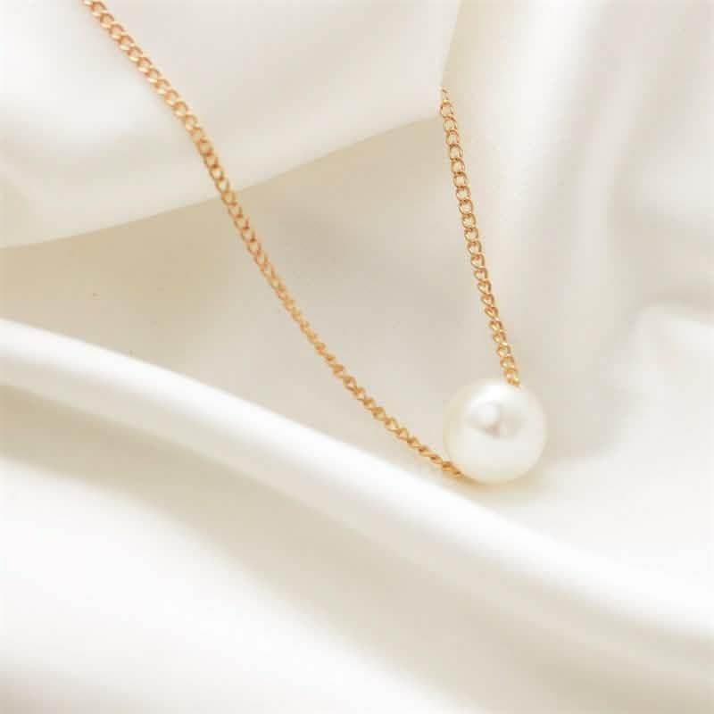 Women’s Minimalist White Beaded Necklace – Elegant Statement Chain