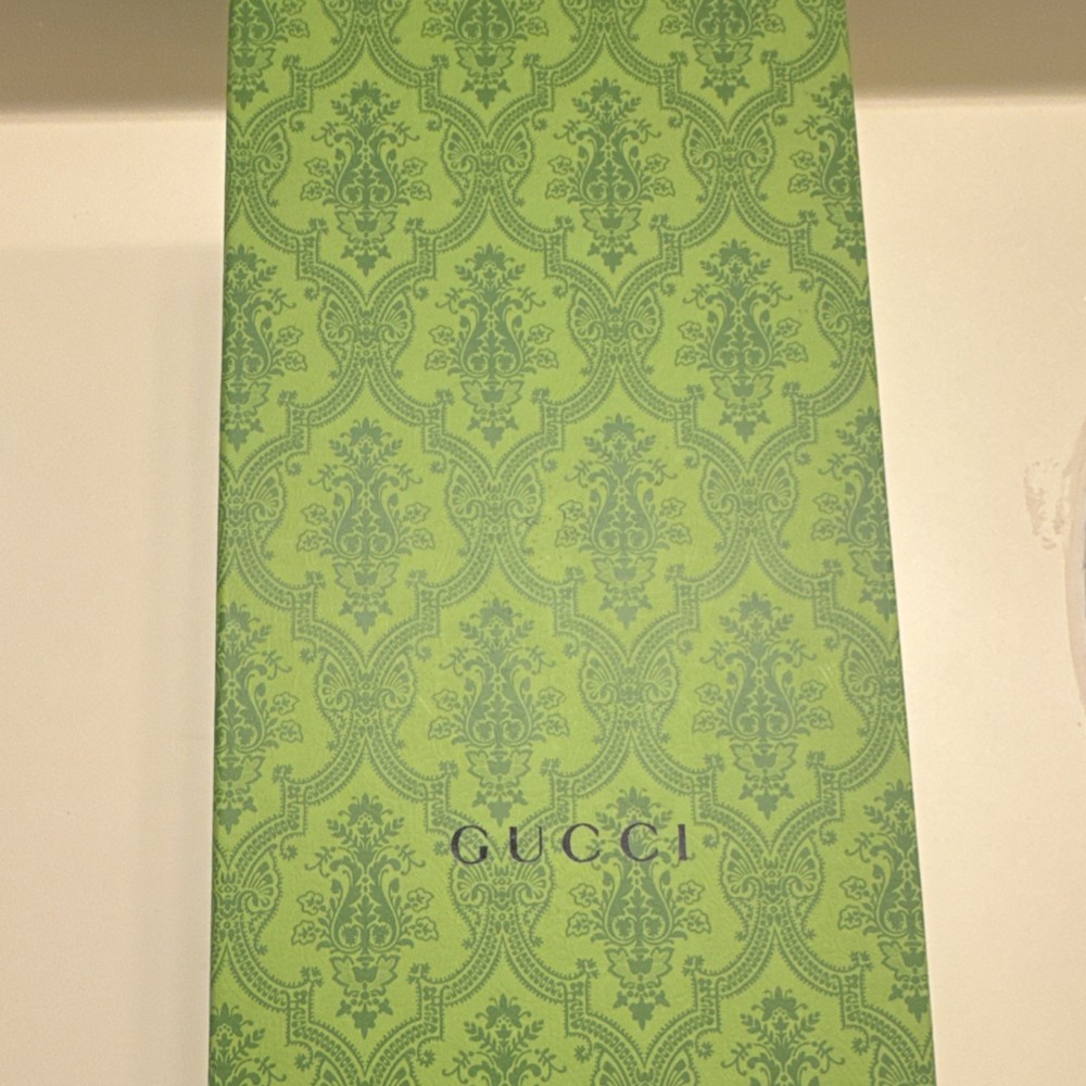 Gucci Ivory Red Green Lace Up Low Top Athletic Sneakers Men 664961 2SHCO 9560