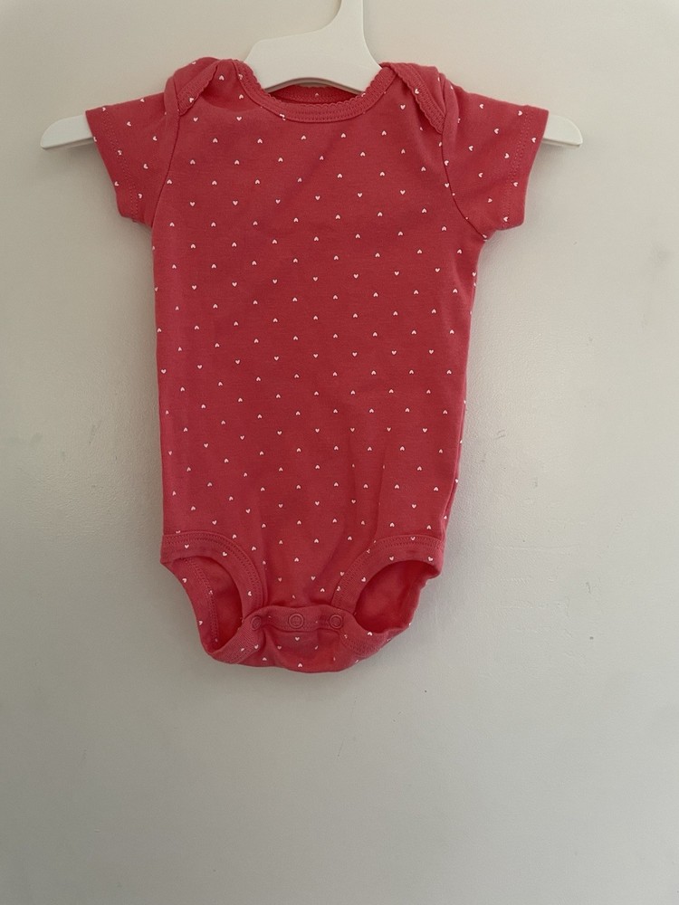 Carters Baby Girl Allover Small Hearts 100% Cotton Short Sleeve Bodysuit Pink 6M