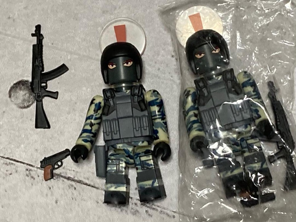 Metal Gear Solid Gurlukovich Soldier Kubrick Figure Set of 2 Konami Game Collectible