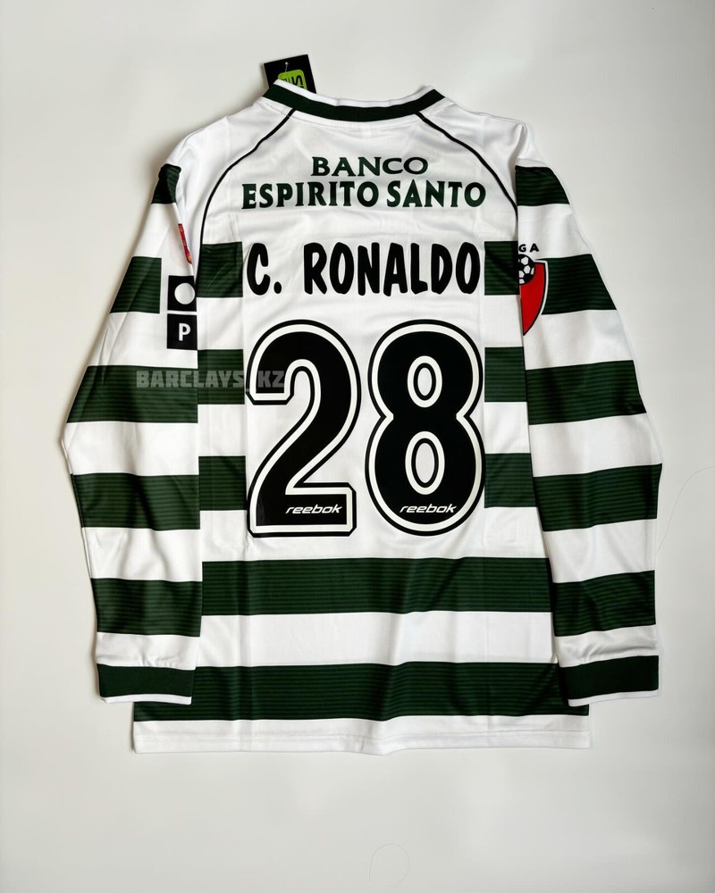 Cristiano Ronaldo Lisbon 2001/2003 Home Long Sleeve Retro Soccer Jersey
