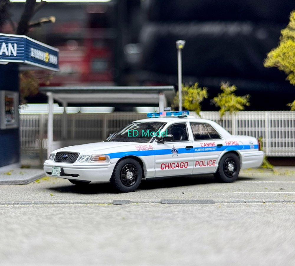 BN Rollin 1:64 Chicago Police Canine CV CROWN VICTORIA Model Diecast Metal Car