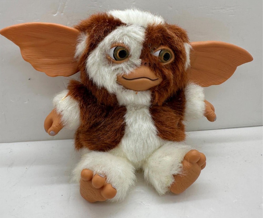 Gremlins Gizmo Soft Toy Beanie Plush by NECA 6
