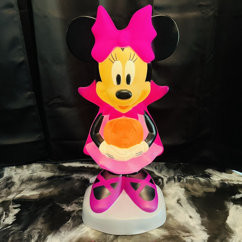 Disney Minnie Mouse Halloween Vampire Blow Mold 23 Inch LED Lights Yard Decor