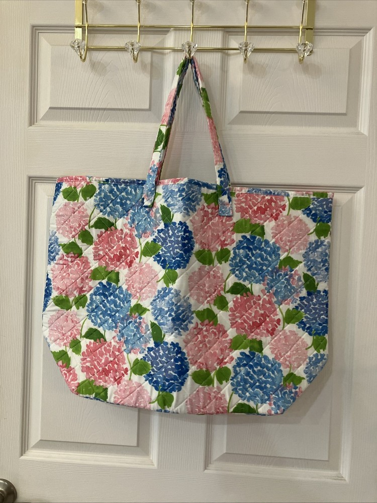 Quilted Hydrangea Tote Bag in Blue Pink White Green