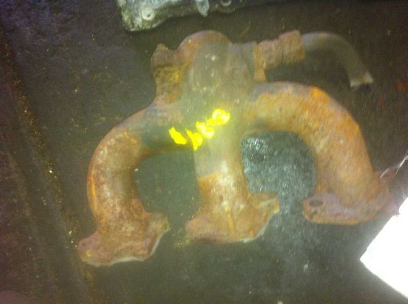 94 LINCOLN CONTINENTAL RIGHT REAR EXHAUST MANIFOLD 3.8 LITER