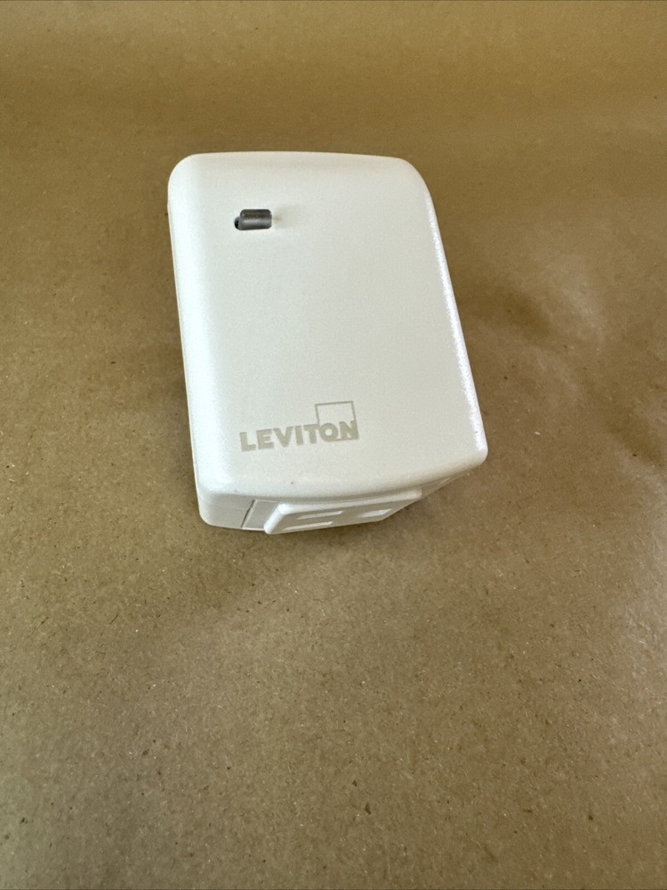 Leviton Decora Smart DZPA1-15a Plug In Outlet, 15 A, 120 V, White -Used