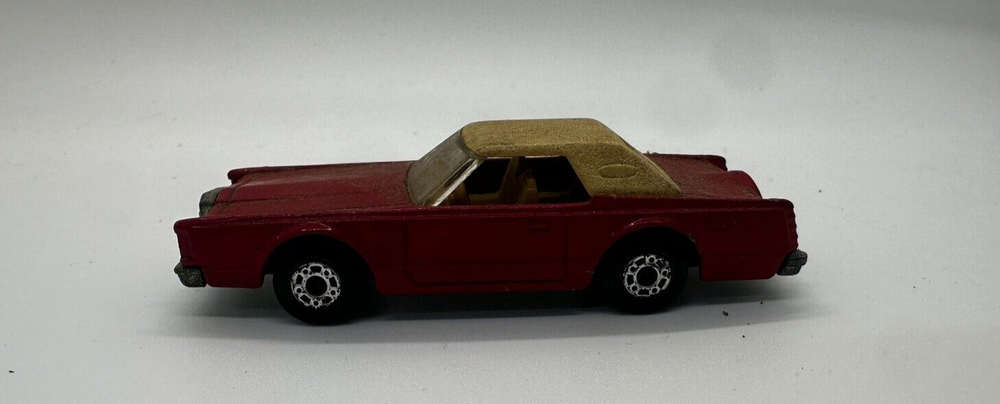 Matchbox Lesney Superfast 1979 vintage n.º 28 LINCOLN CONTINENTAL MK V ROJO