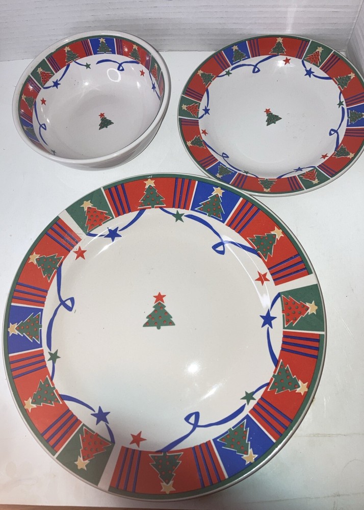 Set Of 3 Christmas  Tree  Red Green Blue Dishes  Plate Salad Plate  Soup Bowl