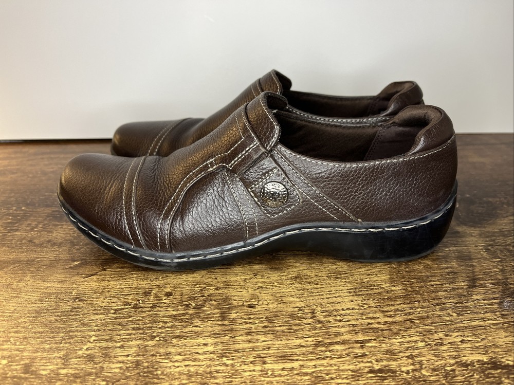 Clarks Womens Cora Poppy Leather Loafers Slip On Comfort Shoes Brown Size 6 M