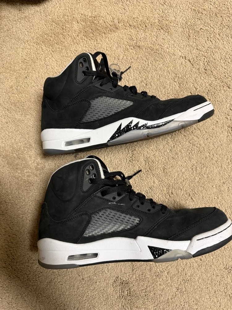 Nike Air Jordan 5 Retro Black Sneakers
