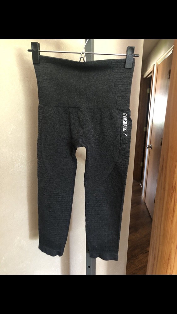 Women's Gymshark XS Leggings - Slight Inner Decal Peeling