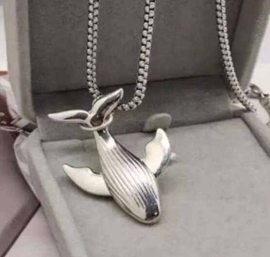 Men Women Whale Ocean Style Amulet Necklace Pendant Jewelry Love Lucky Gift