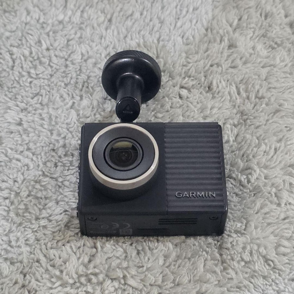 Garmin Dash Cam 46 with 1440p HD Video and Voice Control