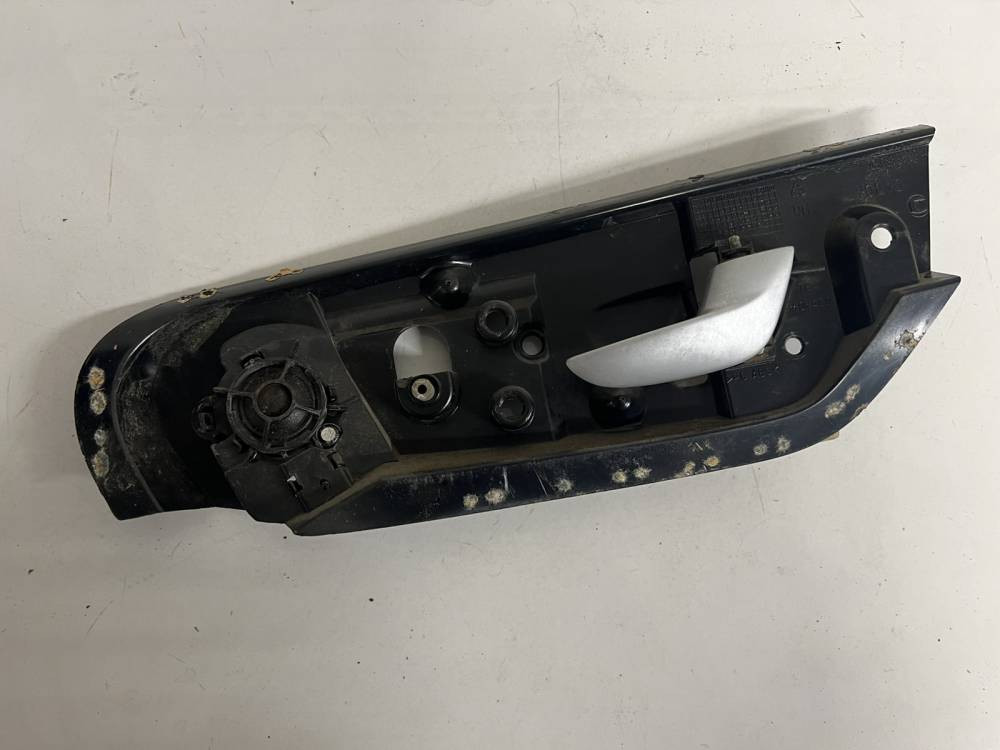 Volvo S60 2002 Front Right Interior Door Handle Part 8693727 9459552 2239934-09