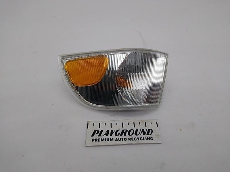 VOLVO V70 XC Left Turn Signal Lamp for 1998-2000 Models