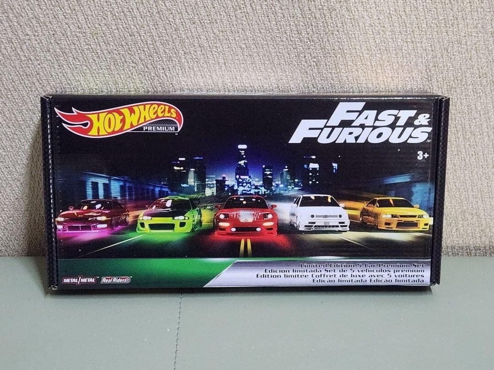 Hot Wheels Fast & Furious Premium Box Set 5 Cars Diecast Model Collectible
