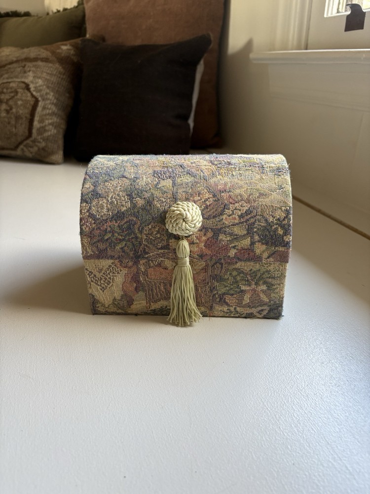 Vintage Floral Tapestry Jewelry Trinket Box with Hinged Lid  