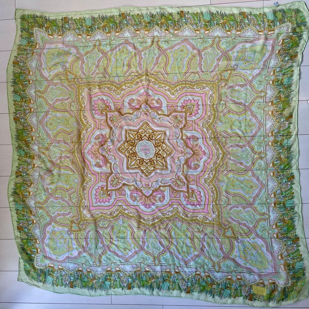 Gucci Large Silk Stole 135cm Imported From Japan