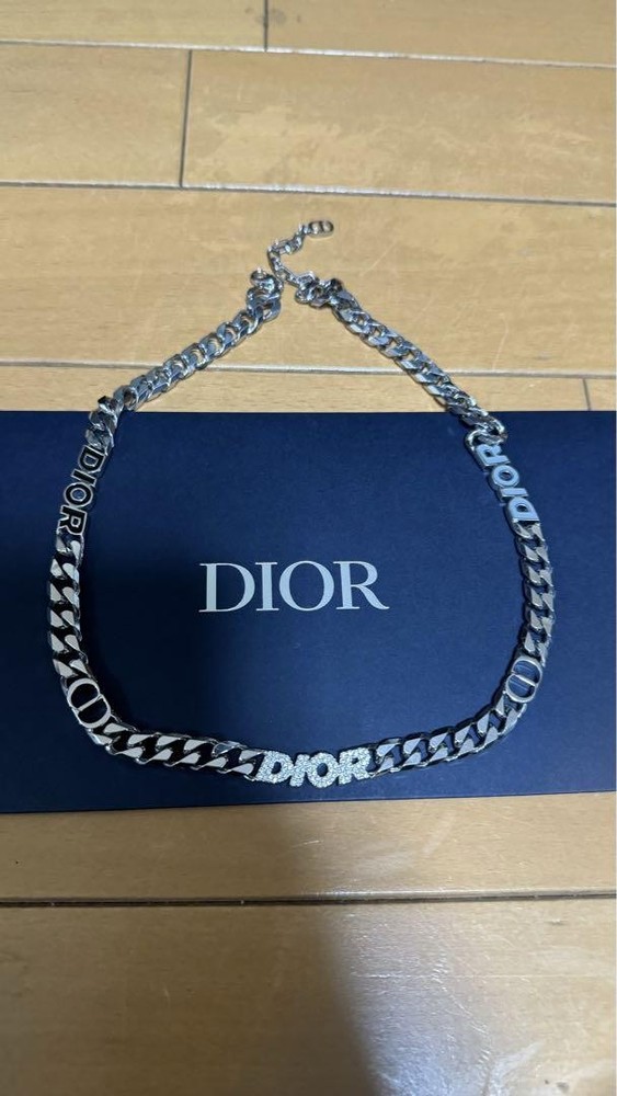Christian Dior Signature Chain Necklace Elegant Gold-Tone Design