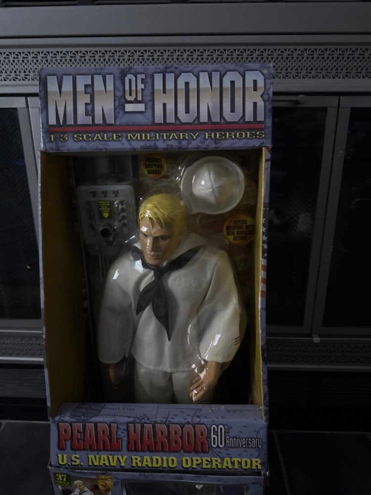 Men of Honor 1:3 Scale Doll Poseable Grip Hands Pearl Harbor 60th Anniversary