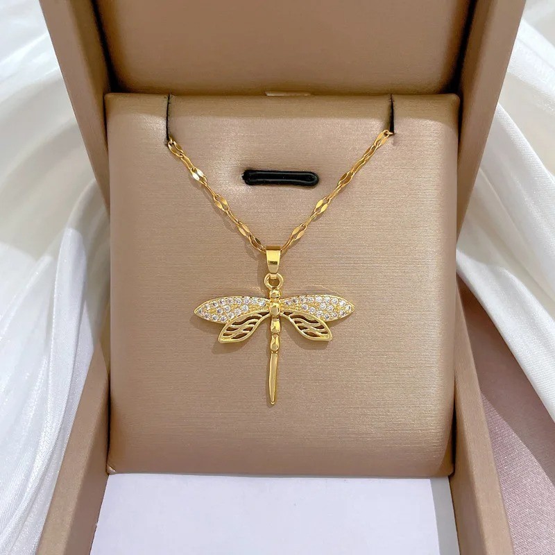 Dragonfly Pendant Necklace for Women Fashion Clavicle Chain Party Jewelry Gift