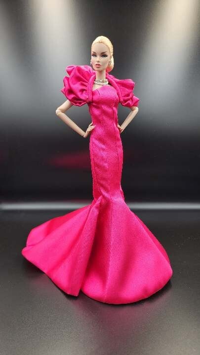 Clearance Sale on New Royalty Fashion Doll Gown Outfits-image