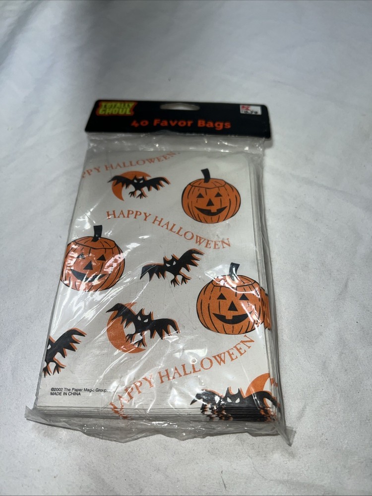 VINTAGE Totally Ghoul Halloween Treat Bags 40 Ct Count Bats Pumpkins Kmart NOS