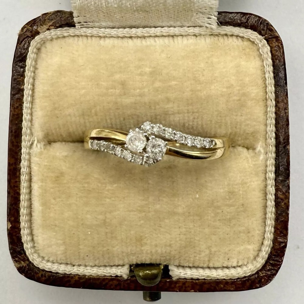 2Ct Round Cut Simulated Diamond Women's Promise Ring In 14K Yellow Gold Plated