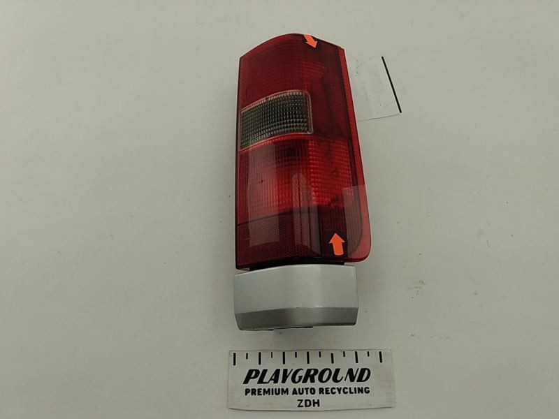 VOLVO XC70 V70 Passenger Right Lower Rear Tail Light Assembly 1998 1999 2000