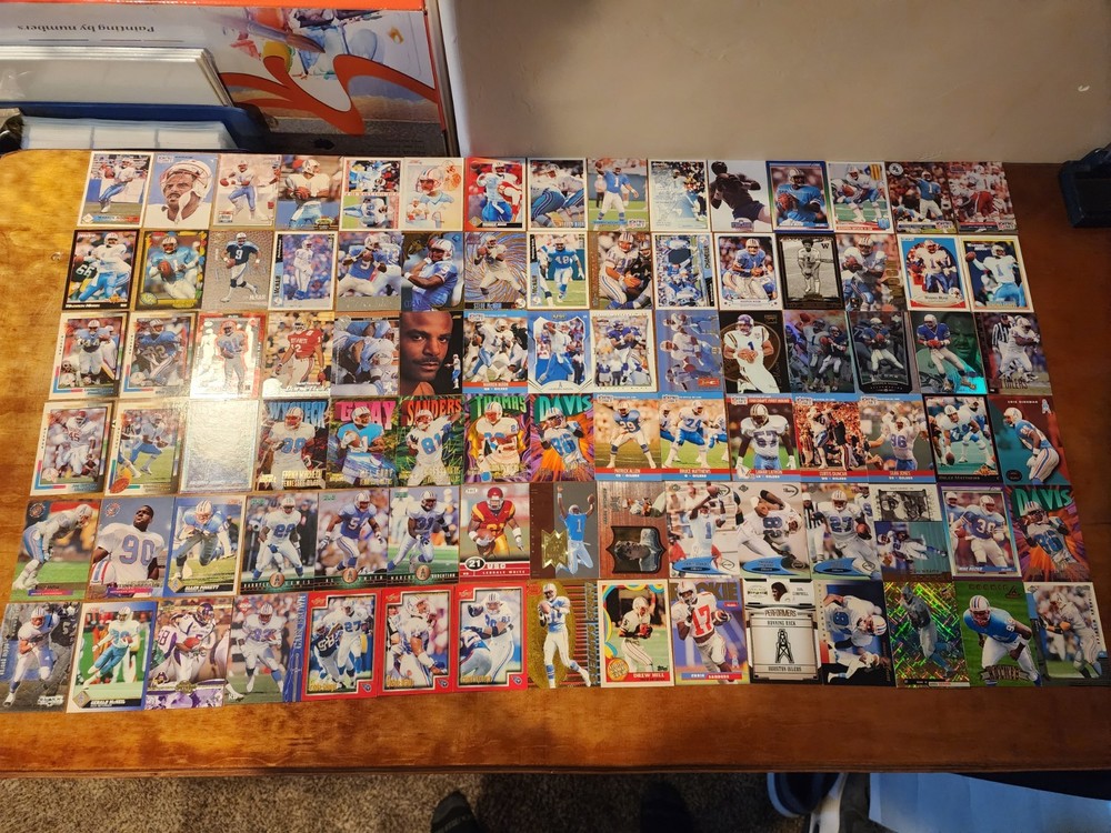 Houston Oilers, Tennessee Titans Football Team, 90 Trading Card Lot