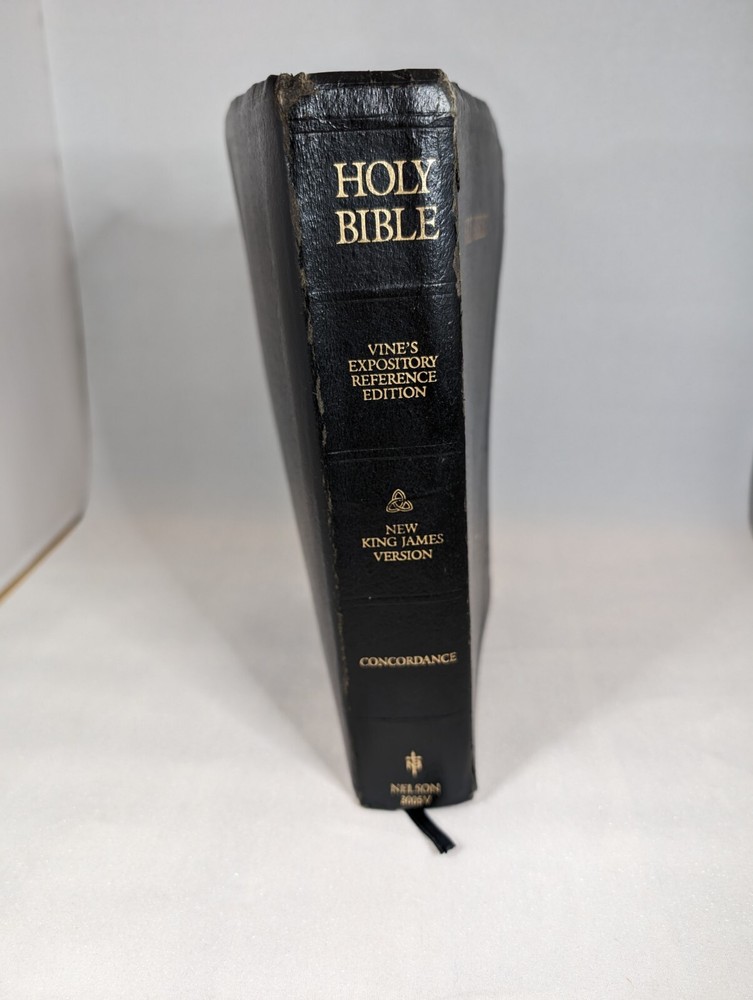 Vine's Expository Reference Edition NKJV Genuine  Leather Bible Nelson 3005v