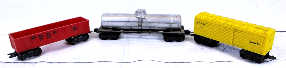 Vintage 1940 Lionel 955-6 Sunoco Tanker & 2 Marx Box Cars O-27 Gauge Train Set