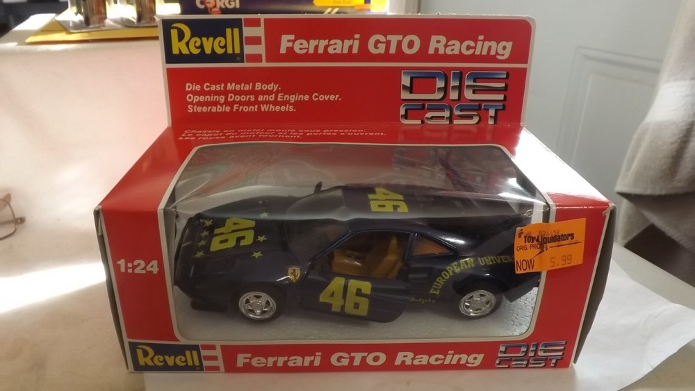 1988 Revell  Ferrari GTO Racing Opening Doors & Engine Cover  1/24 Scale